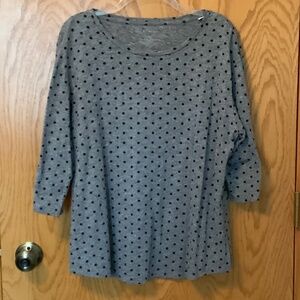 Polka Dot Pullover Shirt 3/4 Length Sleeves Gray & Black